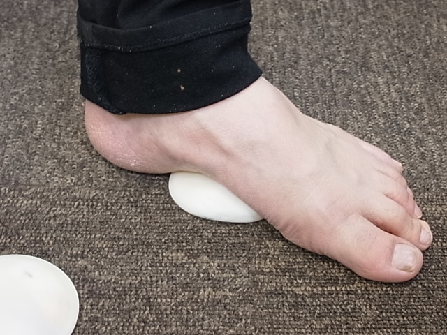 こんな感じで踏みます